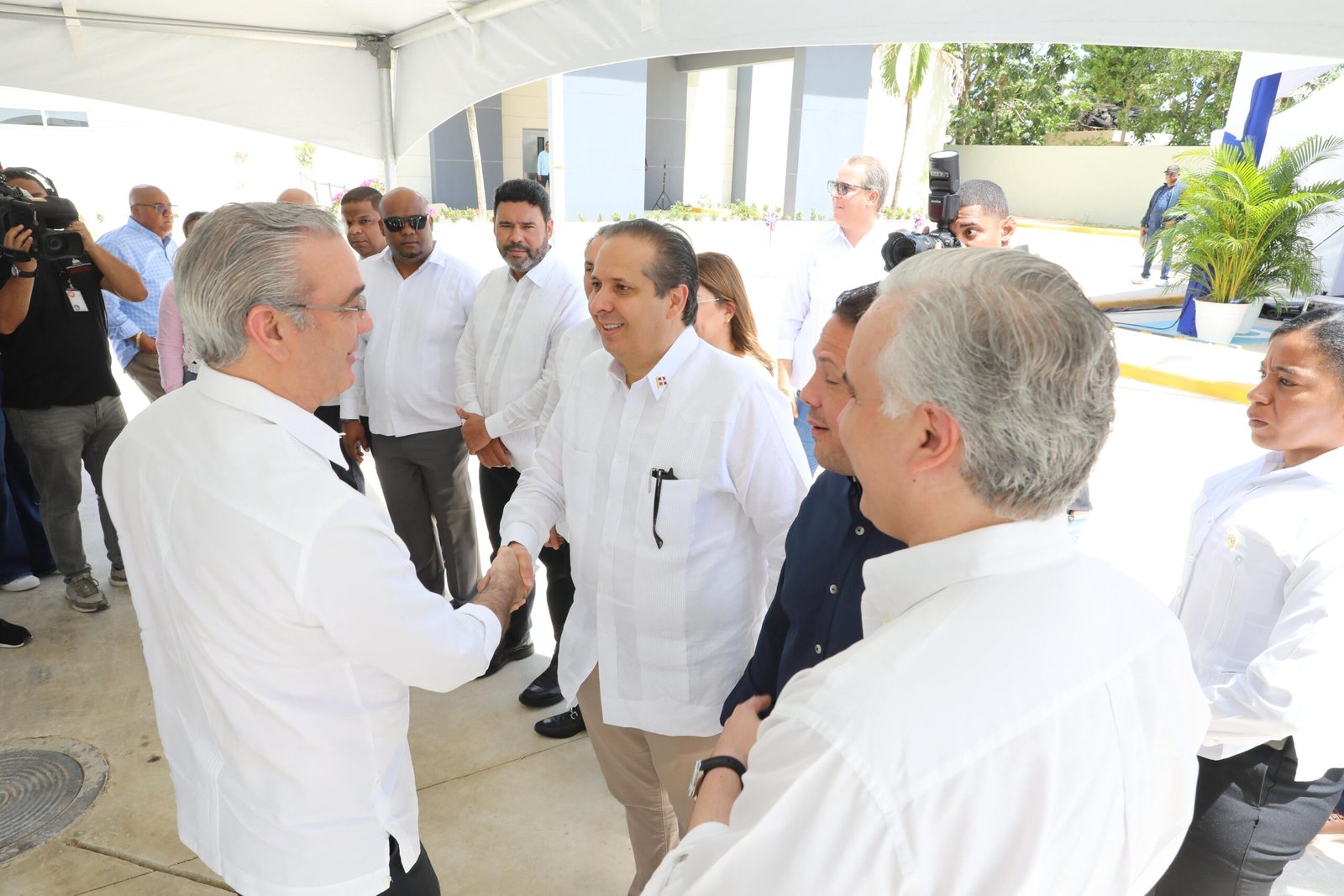 4-9-scaled Presidente Abinader inaugura primer hospital traumatológico de la región Este en Higüey