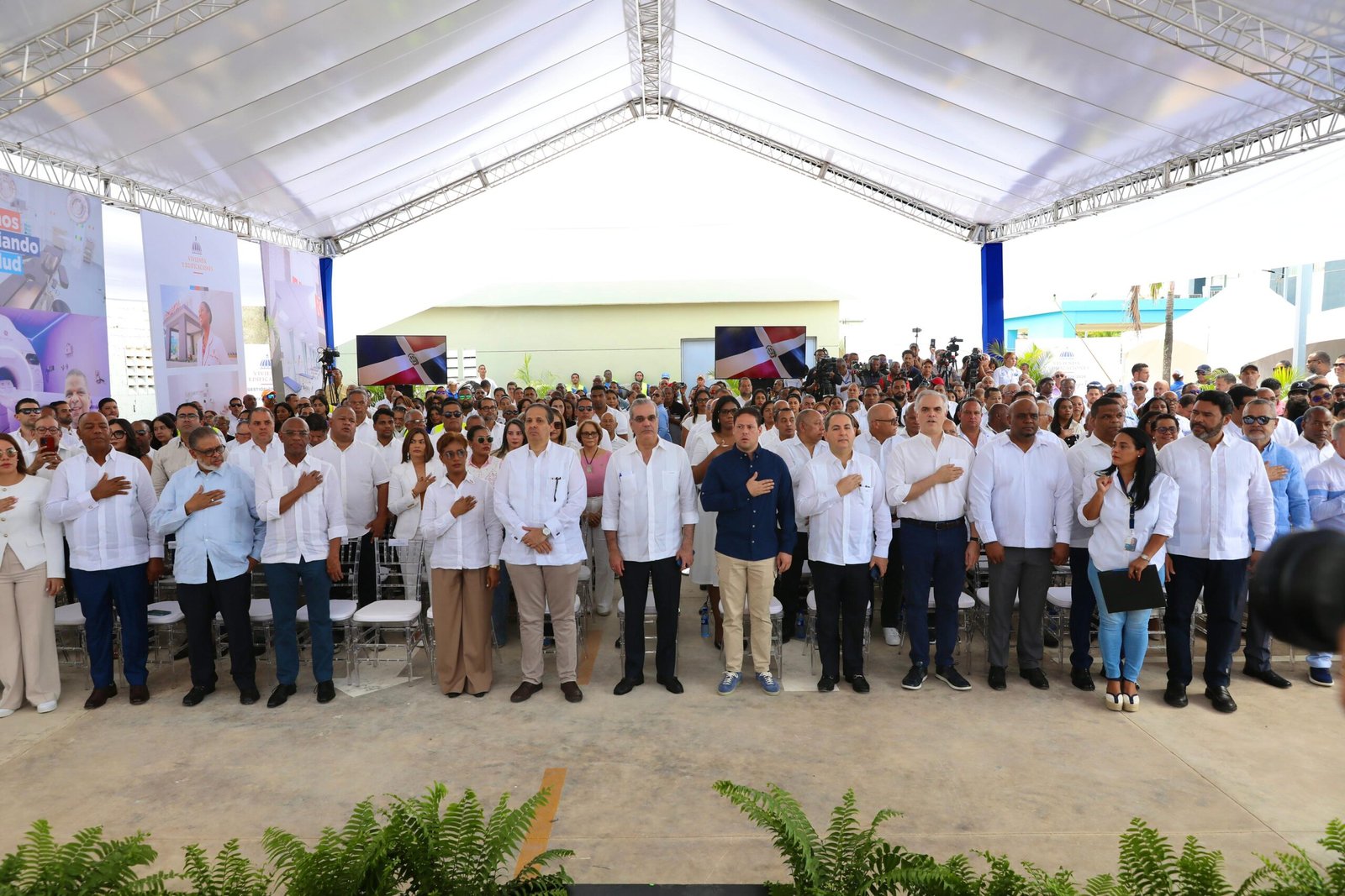 5-6-scaled Presidente Abinader inaugura primer hospital traumatológico de la región Este en Higüey