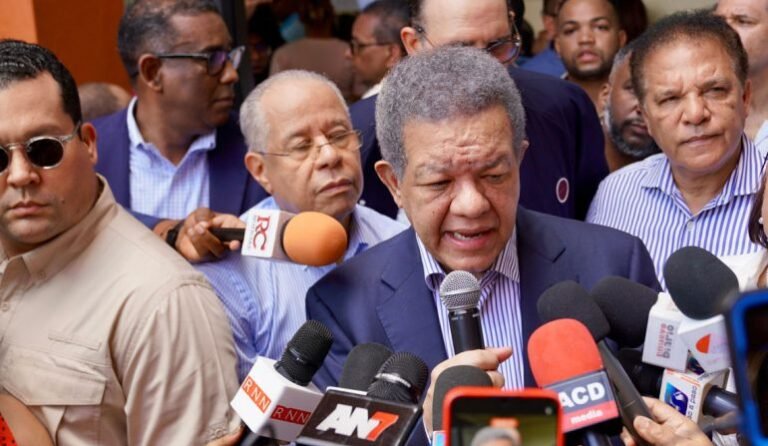 Elecciones-internas-de-la-Fuerza-del-Pueblo-registran-participacion-masiva-Leonel-la-define-como-demostracion-contundente-770x540