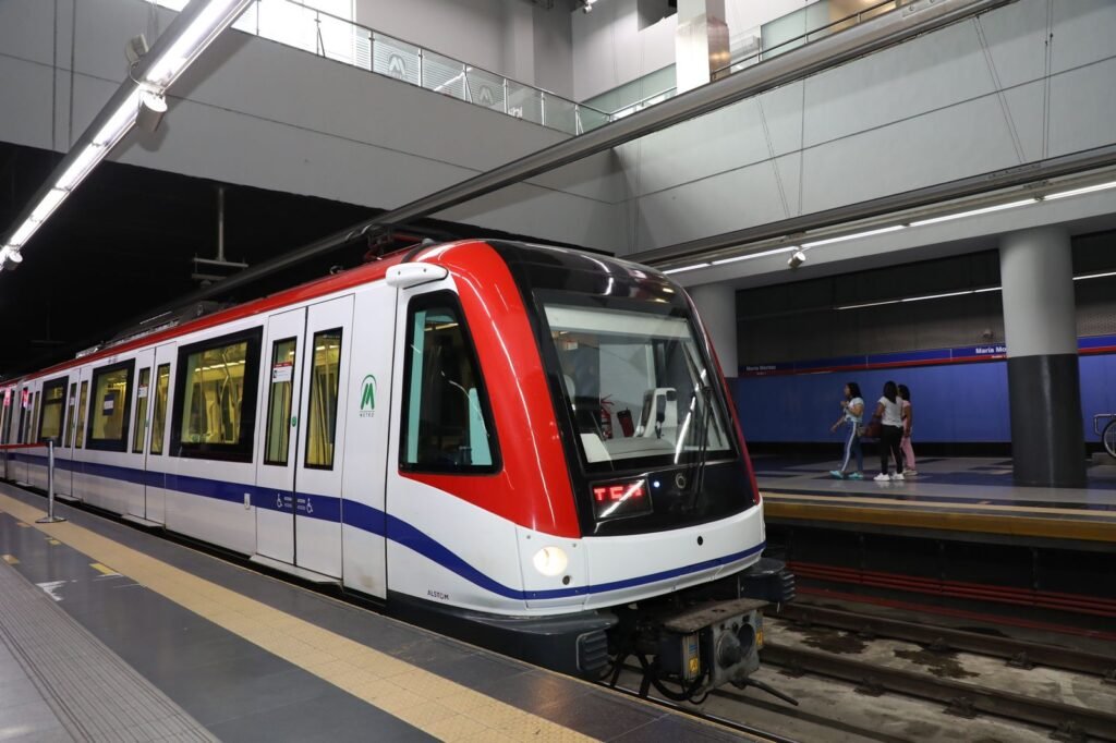 5-1024x682 Presidente Abinader realiza recorrido exitoso durante prueba dinámica en Línea 2C del Metro de Santo Domingo