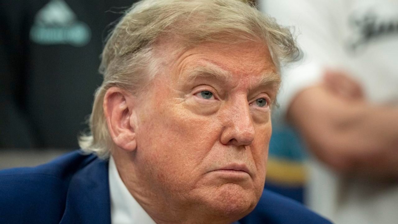 President Trump hosts Juventus soccer club at White House