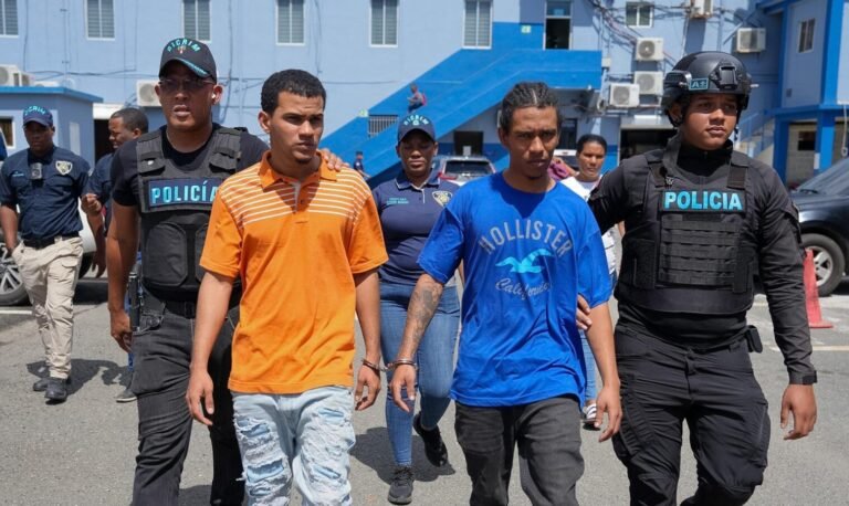 Avanza investigación por muerte de oficial en Villa Juana: dos implicados se entregan a las autoridades