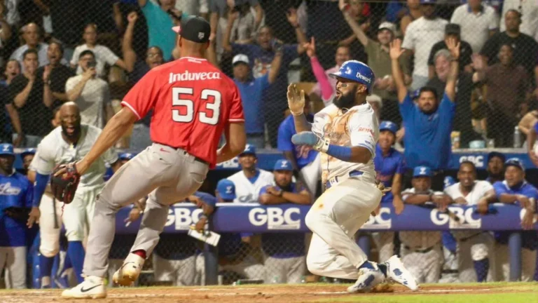 licey-vence-5-4-al-escogido-bonifacio-establece-record-de-carreras-anotadas-20261019-114854-RPBB-1200x675